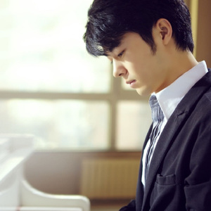 18禁动漫男男被❌吸乳视频
